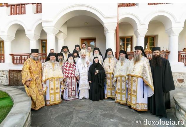 Starețul Efrem Vatopedinul, la hramul Mănăstirii Agapia