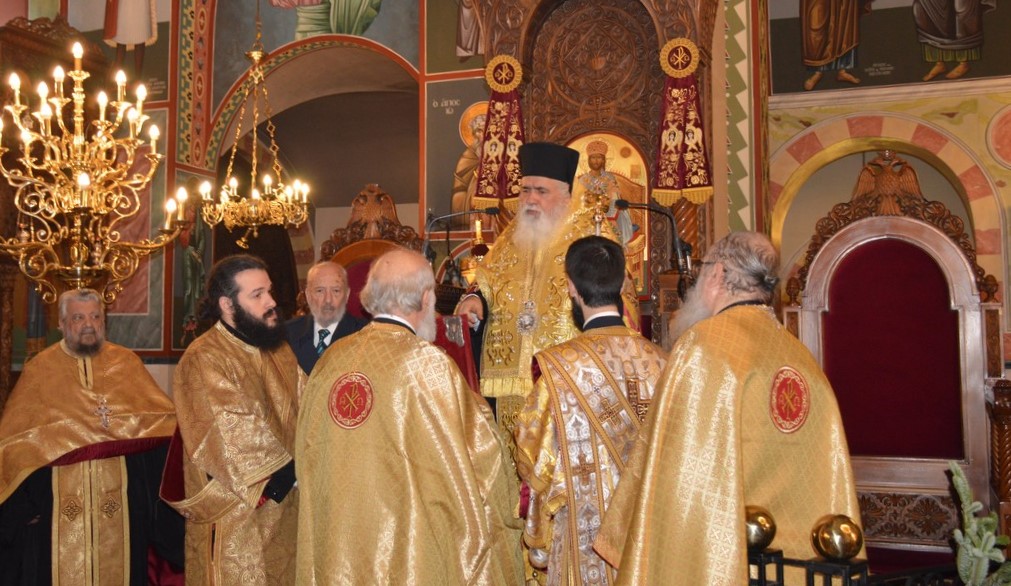 Εσπερινός Χριστουγέννων στη Μητρόπολη Νεαπόλεως