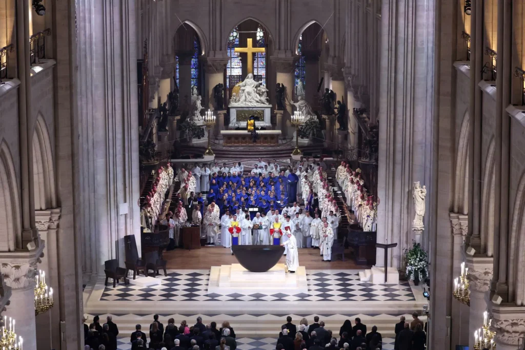 Redeschiderea Catedralei Notre-Dame, salutată de ortodocși. Mitropolitul Iosif a participat la eveniment