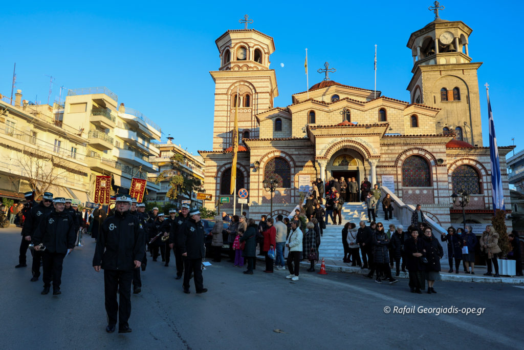 Αρχιερατικός Εσπερινός και Λιτανεία στον πανηγυρίζοντα Ιερό Ναό του Αγίου Σπυρίδωνος Τριανδρίας