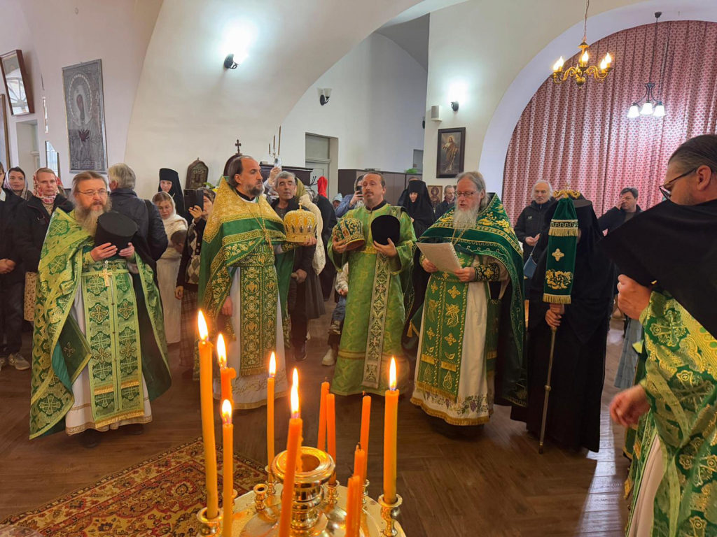 Начальник Русской духовной миссии принял участие в богослужении на горе Елеон