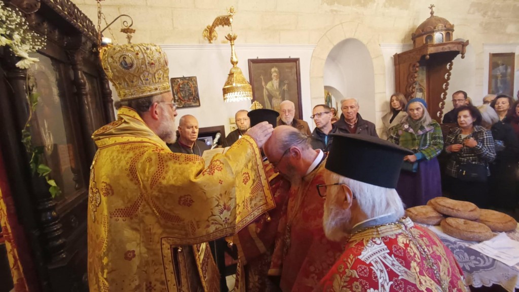 Χειροθεσία Πνευματικού από τον Μητροπολίτη Ρόδου