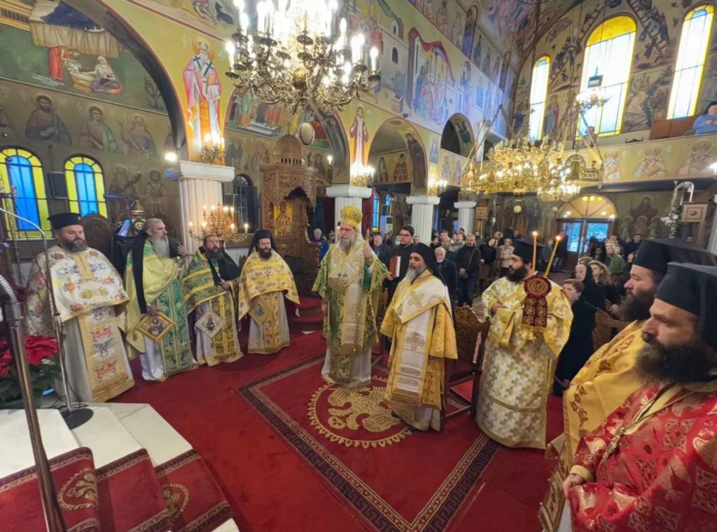 Δισαρχιερατική Θεία Λειτουργία για την εορτή του Αγίου Σπυρίδωνος στη Νέα Ιωνία