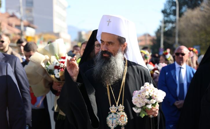 Патриарх Даниил: В Църквата християнинът се старае да промени себе си, не света около него